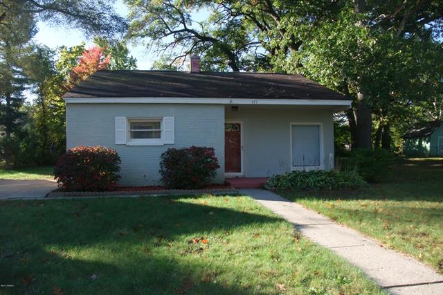 front view picture of 575 Adams Avenue, Muskegon, MI. 49442