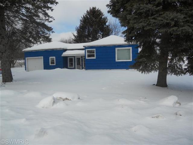 front view picture of 929 S Sheridan Drive, Muskegon, MI. 49442