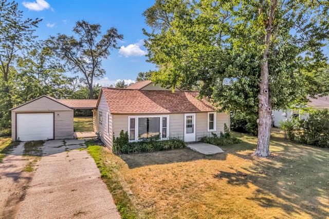 front view picture of 1647 New Street, Muskegon, MI. 49442