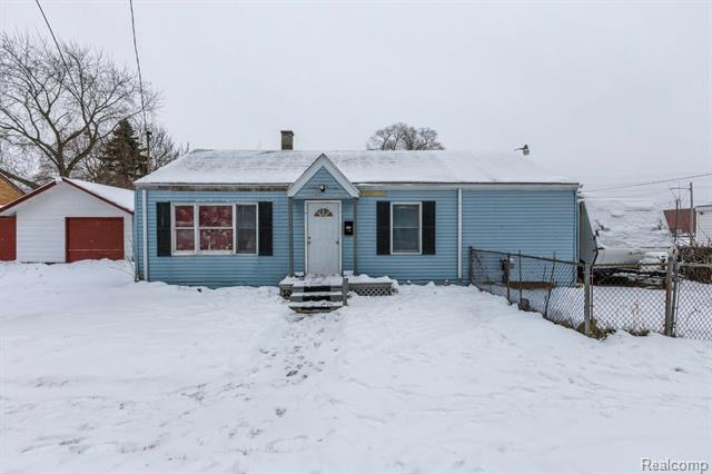 front view picture of 1108 Wisner, Saginaw, MI. 48601