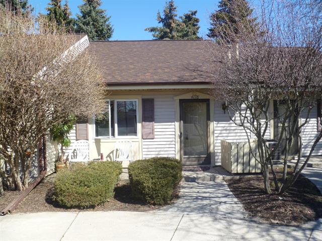 front view picture of 4178 Eastcastlese  Court, Grand Rapids, MI. 49508