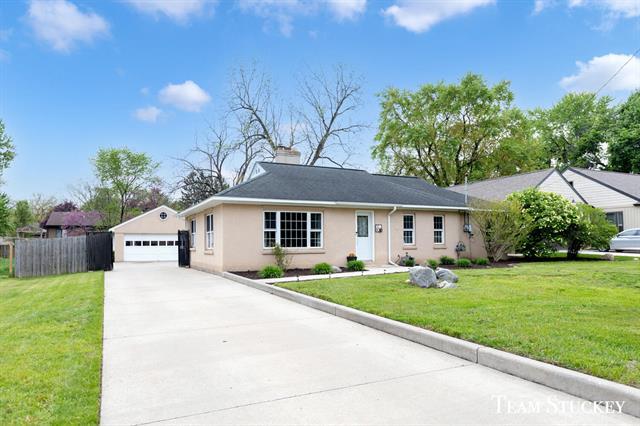 front view picture of 3280 30Thsw  Street, Grandville, MI. 49418