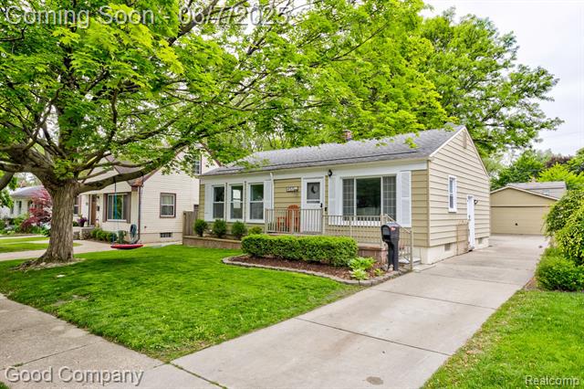 front view picture of 4511 Rosewold Ave, Royal Oak, MI. 48073