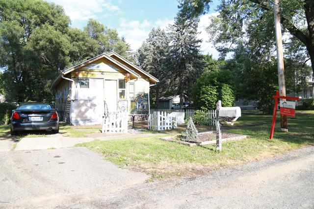 front view picture of 532 Chicago Avenue, Kalamazoo, MI. 49048