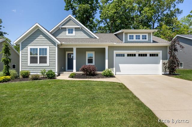 front view picture of 2640 Stockwoodne  Drive, Grand Rapids, MI. 49505