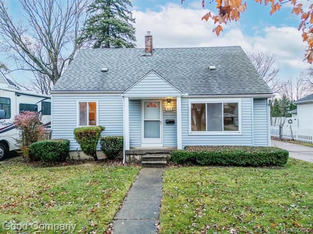 front view picture of 315 S Bywood Ave, Clawson, MI. 48017
