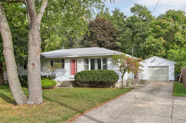 front view picture of 1454 Airport Road, Muskegon, MI. 49441