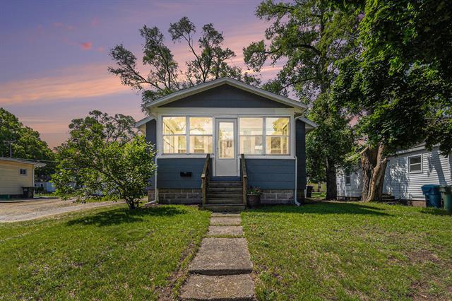 front view picture of 1273 Catherine Avenue, Muskegon, MI. 49442
