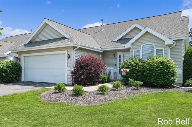 front view picture of 1410 Windcrestne  Lane, Grand Rapids, MI. 49525