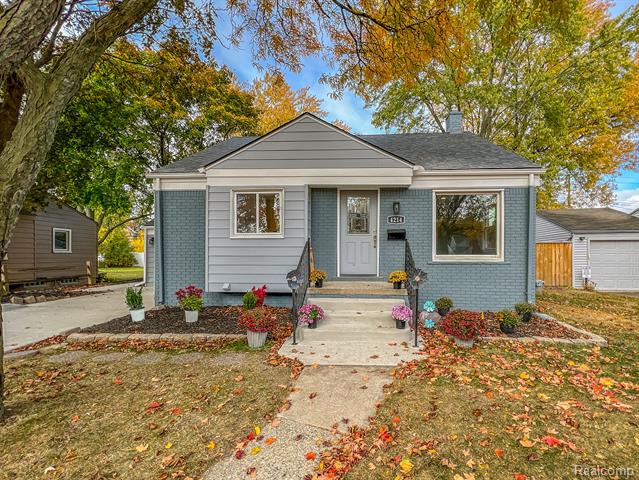 front view picture of 4214 Berkshire Rd, Royal Oak, MI. 48073
