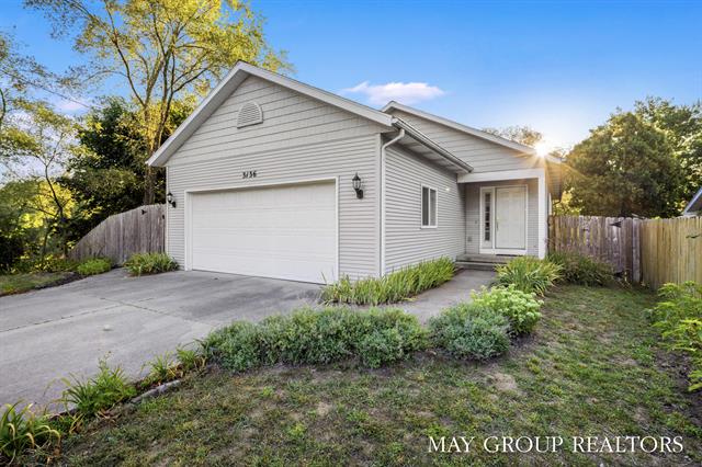 front view picture of 3136 Fullerne  Avenue, Grand Rapids, MI. 49505