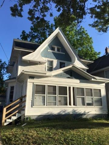 front view picture of 814 Princese  Street, Grand Rapids, MI. 49507