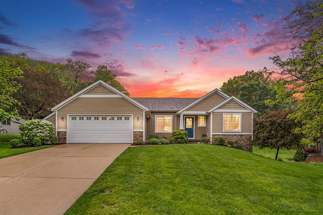 front view picture of 3724 Charlevoixse  Drive, Grand Rapids, MI. 49546
