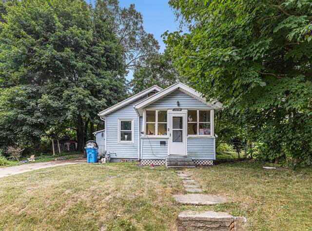 front view picture of 1638 Cherry Street, Niles, MI. 49120