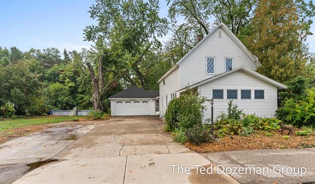 front view picture of 1632 W Lakewood Boulevard, Holland, MI. 49424