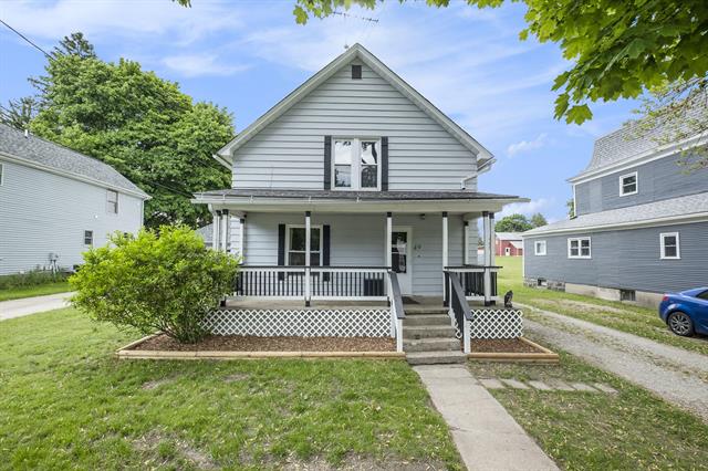 front view picture of 49 Arthur Street, Grant, MI. 49327