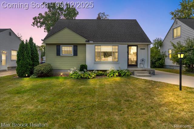 front view picture of 3711 Normandy Rd, Royal Oak, MI. 48073