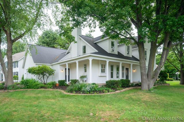front view picture of 401 Erin Isle Court, Holland, MI. 49424