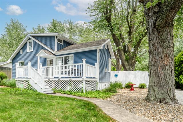 front view picture of 12865 Flynn Road, Sawyer, MI. 49125