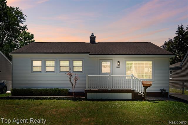 front view picture of 1012 Amelia Ave, Royal Oak, MI. 48073