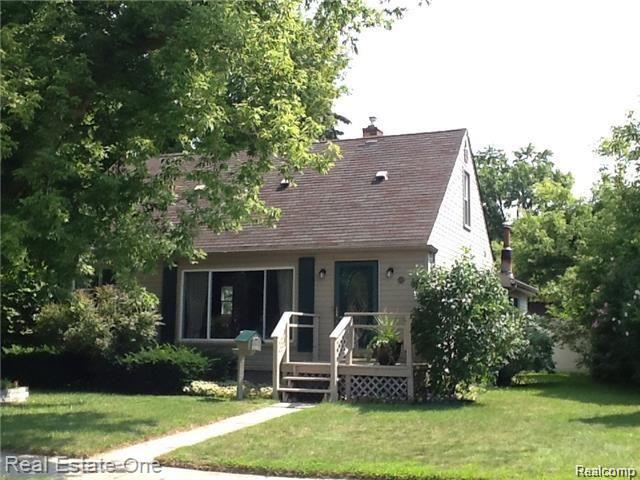 front view picture of 505 S Chocolay Ave, Clawson, MI. 48017