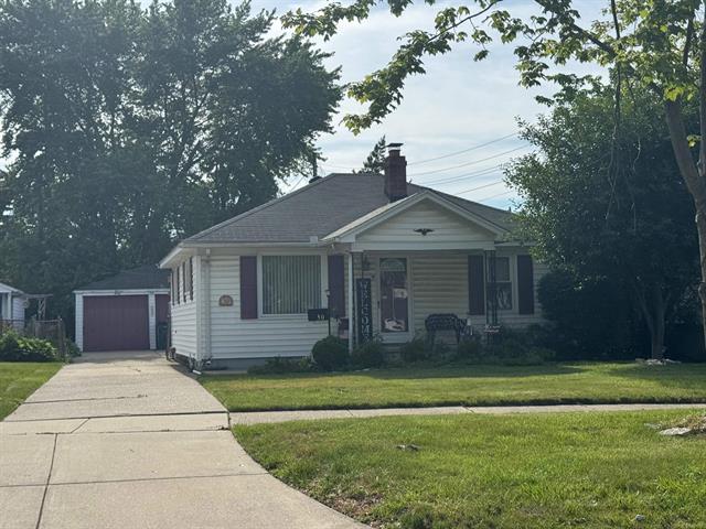 front view picture of 30 S Custer Ave, Clawson, MI. 48017