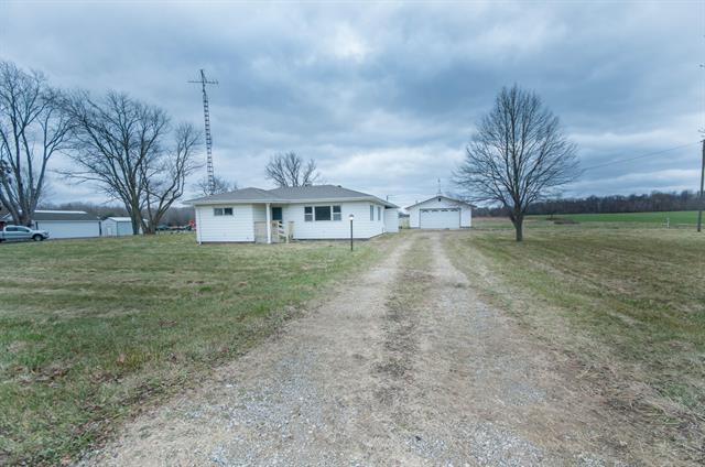 front view picture of 4534 E Britain Avenue, Benton Harbor, MI. 49022