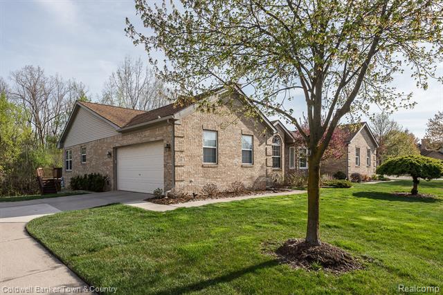 front view picture of 338 Cherry Hill Pointe Drive, Canton, MI. 48187