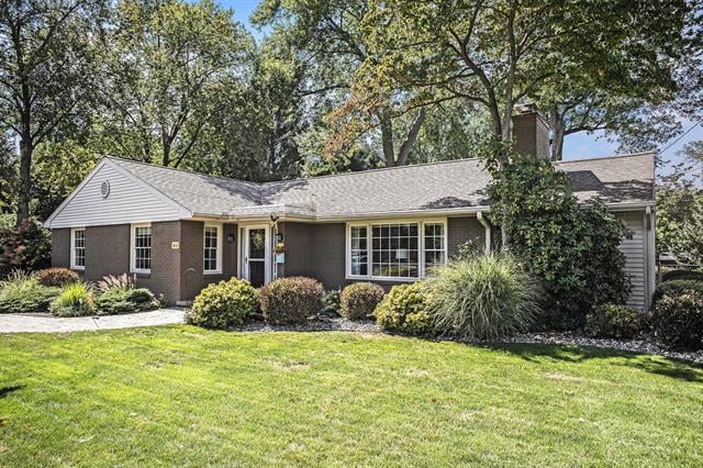 front view picture of 3816 Stonewall Road, Jackson, MI. 49203