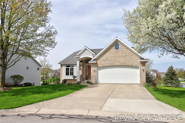 front view picture of 34 Regal Court, Zeeland, MI. 49464