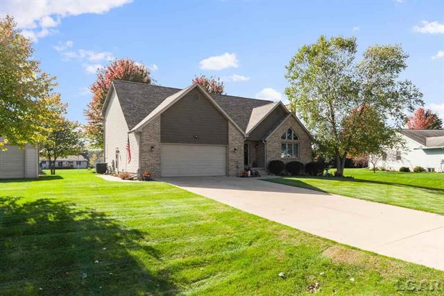 front view picture of 3074 Northmor W, Adrian, MI. 49221