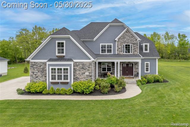 front view picture of 1036 Sugar Maple Court, Fenton, MI. 48430