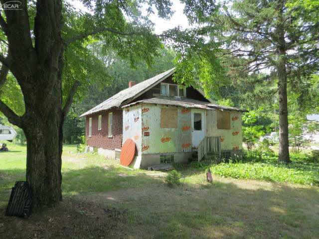 front view picture of 10466 S Lewis Road, Clio, MI. 48420