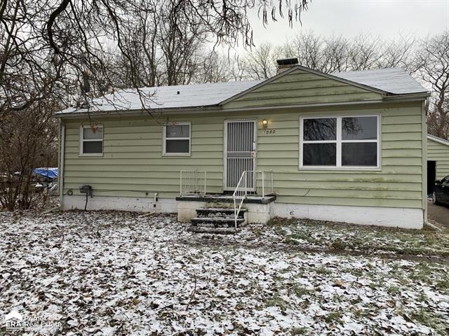 front view picture of 1080 E Cornell Avenue, Flint, MI. 48505
