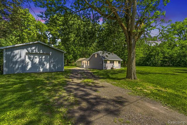 front view picture of 6256 Turner Road, Flushing, MI. 48433