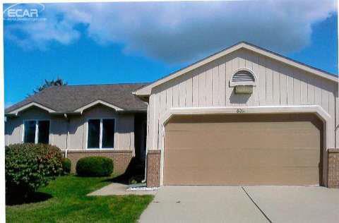 front view picture of 8061 Rose Lane, Goodrich, MI. 48438