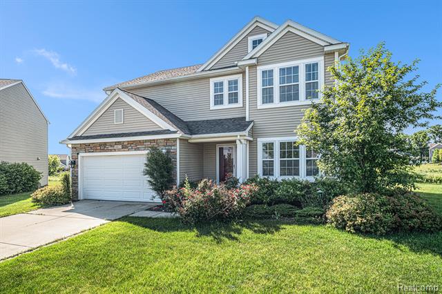 front view picture of 16621 Charles Town Court, Linden, MI. 48451