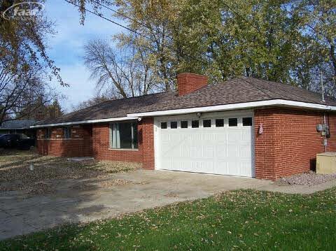 front view picture of 4111 S State Road, Davison, MI. 48423