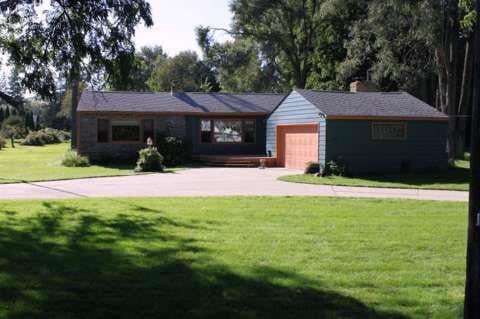 front view picture of 1447 N Genevieve Street, Burton, MI. 48509