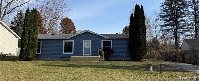 front view picture of 2218 Disch Street, Flushing, MI. 48433