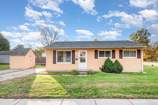 front view picture of 105 Washington Street, Clio, MI. 48420