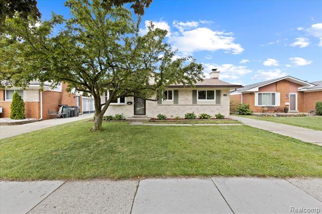 front view picture of 1059 Kenilworth Pl, Clawson, MI. 48017