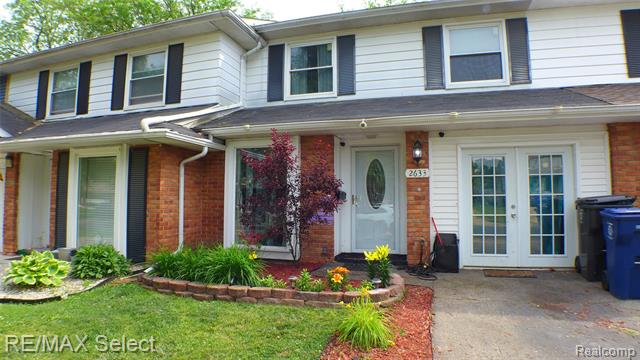 front view picture of 2633 Orchard Lane, Flint, MI. 48504