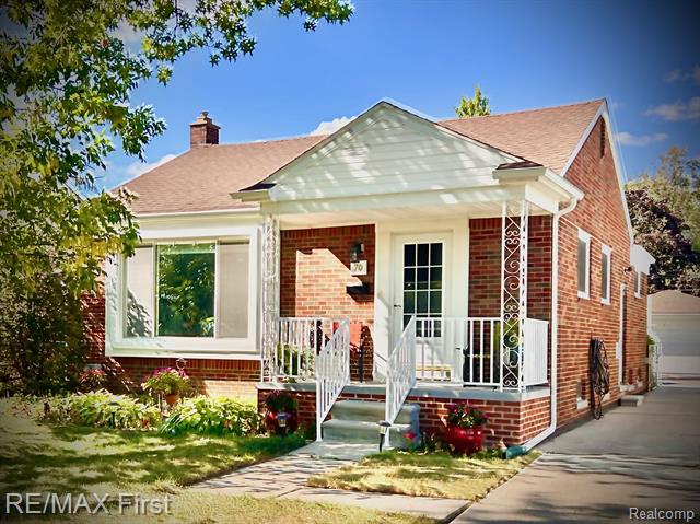 front view picture of 70 Knollwood Blvd, Clawson, MI. 48017