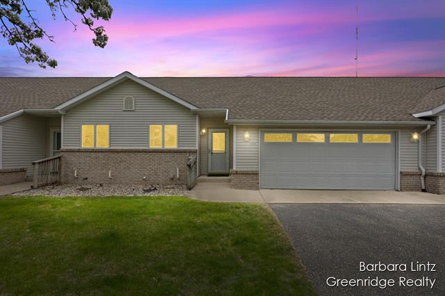 front view picture of 1594 Parker Drive, Wayland, MI. 49348