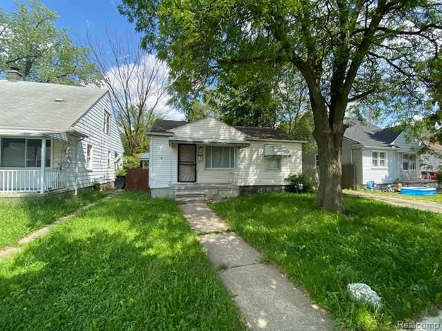 front view picture of 6530 Ashton Avenue, Detroit, MI. 48228