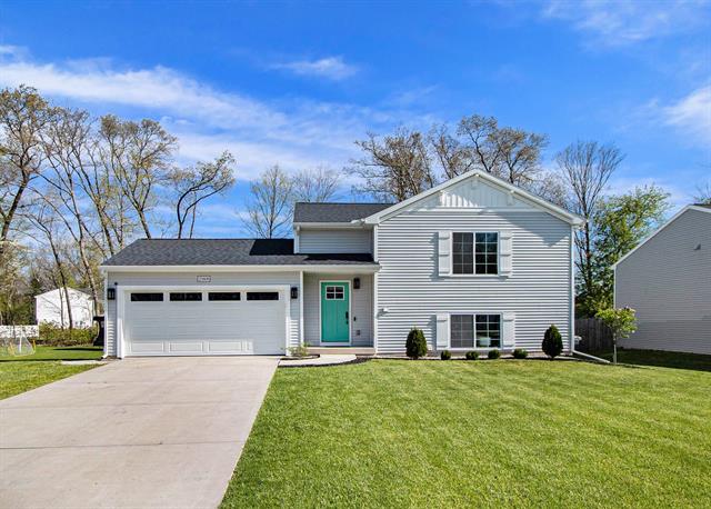 front view picture of 25808 Forest Lane, Mattawan, MI. 49071