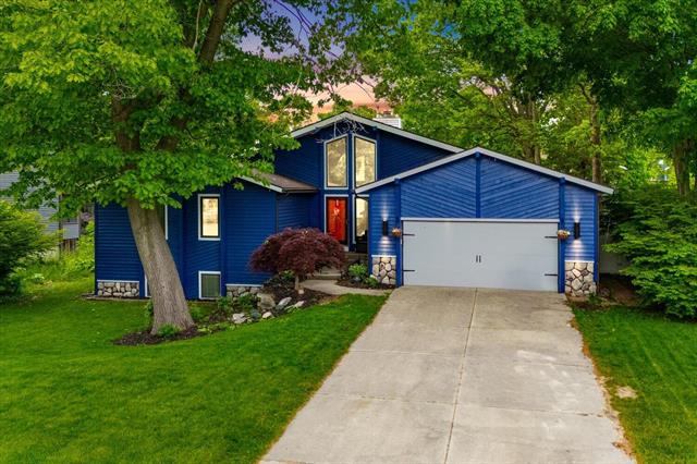 front view picture of 6767 Knollview Drive, Hudsonville, MI. 49426