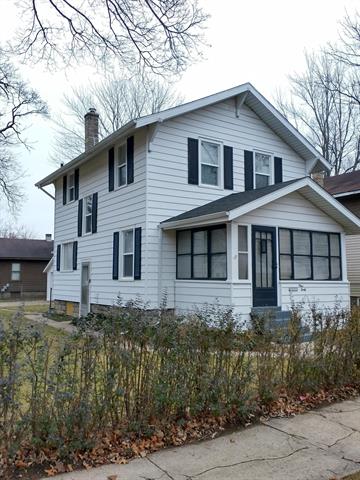front view picture of 940 Albert Avenue, Kalamazoo, MI. 49048