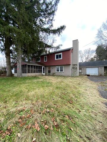 front view picture of 18185 S River Road, Three Rivers, MI. 49093